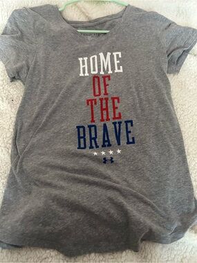 Under Armour Women's 'Home Of The Brave' USA Graphic T-Shirt Grey Medium